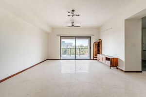 Room in 3 BHK Apartment at UKN Miraya Rose, Whitefield – for Rent