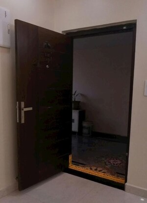 Room in 2 BHK Apartment at Vazhraa Vihhari, Manikonda – for Rent