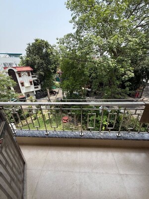 5 BHK Villa For Sale in Janakpuri