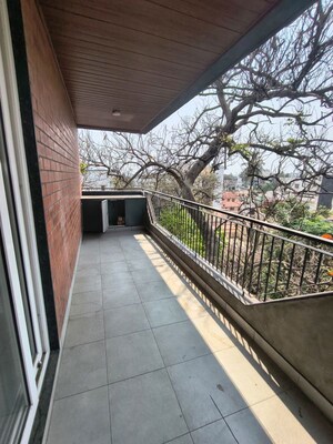 Balcony in 3 BHK Builder Floor at Jayanagar – for Rent