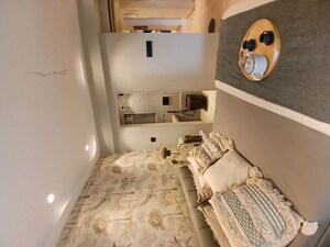 Furnished Amenities in 5 BHK Apartment at Lakshachandi Apartments Goregaon East, Goregaon East – for Rent