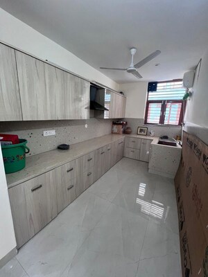Living Room in 3 BHK Builder Floor at Sector 10 – for Rent