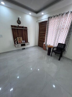 Living Room in 3 BHK Builder Floor at Sector 10 – for Rent