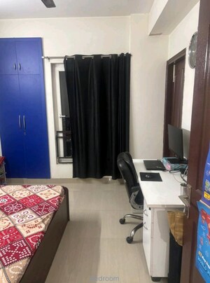 Team Area in 2 BHK Apartment at Oasis Venetia Heights, Upsidc Site C – for Rent
