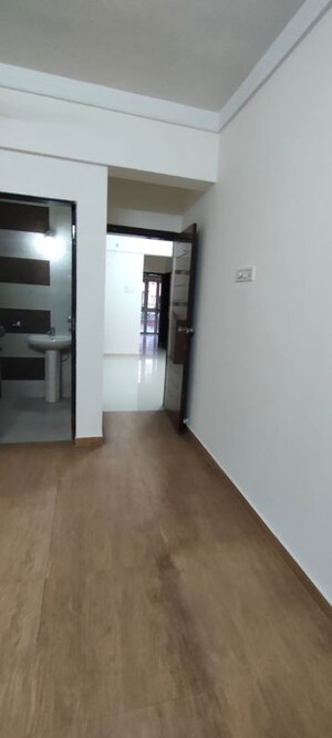 Room in 3 BHK Apartment at GK Rose Icon, Pimple Saudagar – for Rent