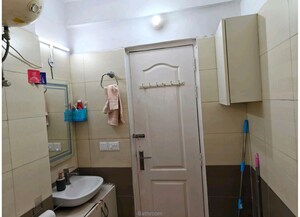 Bathroom in 2 BHK Apartment at Citihomes, Omicron Iii Greater Noida – for Rent