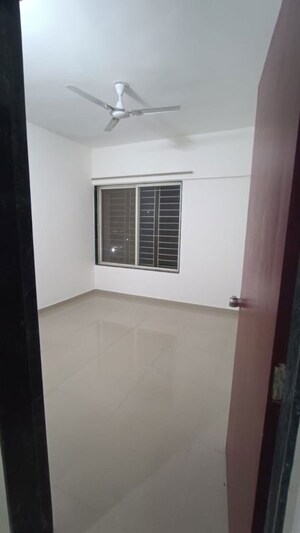 Room in 2 BHK Apartment at Punawale – for Rent