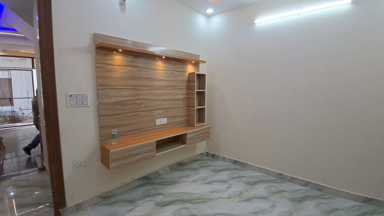 Room, razapur khurd 3 Bedroom 450 Sq.Ft. Independent House In Razapur Khurd Delhi 10309701