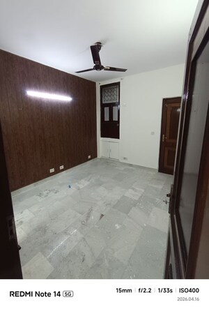 Master Bedroom in 3 BHK Builder Floor at Chittaranjan Park – for Rent
