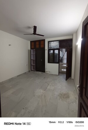 Master Bedroom in 3 BHK Builder Floor at Chittaranjan Park – for Rent