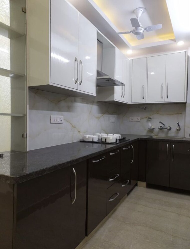 Kitchen, kalkaji 2 Bedroom 900 Sq.Ft. Builder Floor In Kalkaji Delhi 10305528
