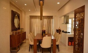 Team Area in 3 BHK Apartment at Rishita Manhattan, Gomti Nagar – for Rent