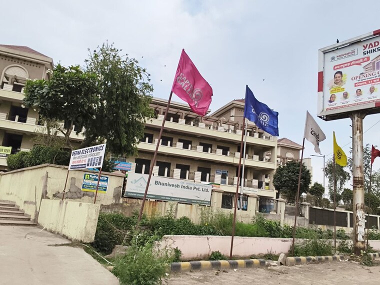 Exterior View, r-tech-capital-greens Commercial Shop 338 Sq.Ft. In Uit Sector 9 Bhiwadi 10309739