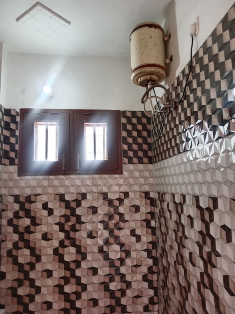 Bathroom, sector 18 1 RK 352 Sq.Ft. Builder Floor In Sector 18 Panipat 10309746