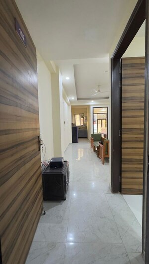 Parking in 2 BHK Apartment at Palm Residency Chhatarpur, Chattarpur – for Rent