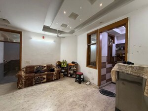 Hall in 2 BHK Builder Floor at Indrapuram – for Rent