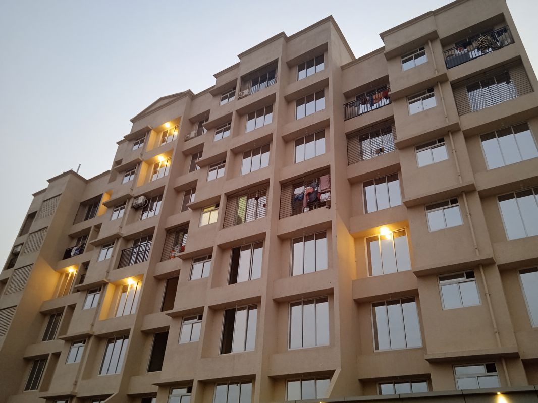 1 BHK + Pooja Room 670 Sq.Ft. Builder Floor in AV Smart City