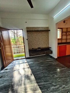 1 BHK + Pooja Room Builder Floor For Rent in Agara
