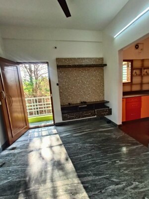 1 BHK Builder Floor For Rent in Agara