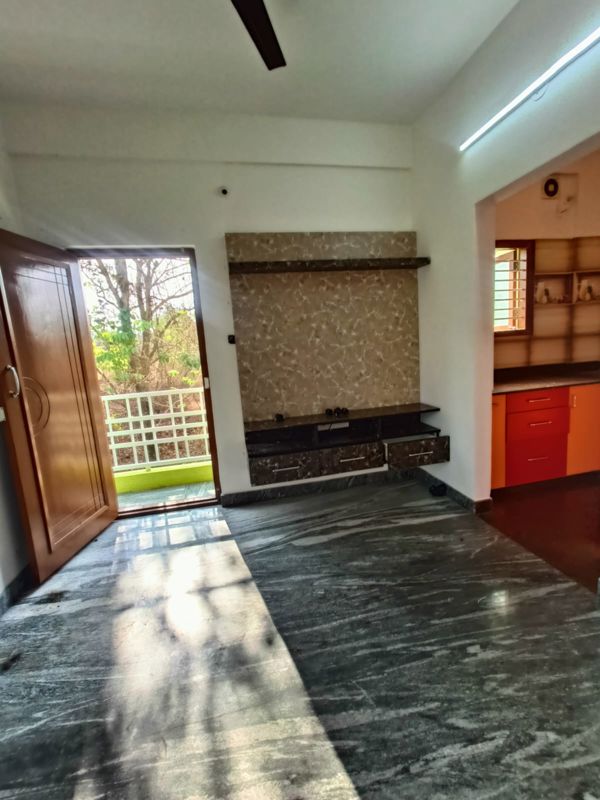 1 BHK + Pooja Room Builder Floor For Rent in Agara