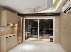 Room in 3 BHK Apartment at Prestige Beverly Hills, Kokapet – for Rent