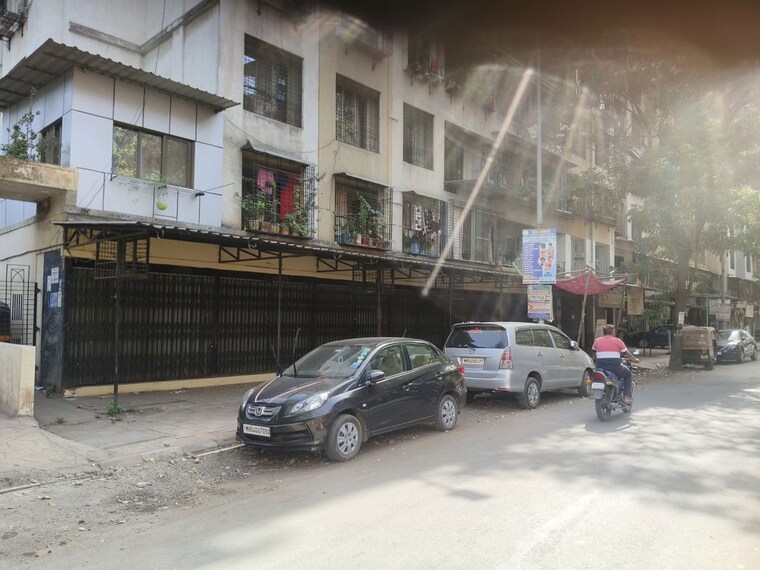  Parking, shree-gajanan-maharaj-nagar-chs Commercial Shop 225 Sq.Ft. In Kalyan West Thane 10258504