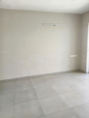 Room in  Shop at Shree Gajanan Maharaj Nagar CHS, Kalyan West – for Rent