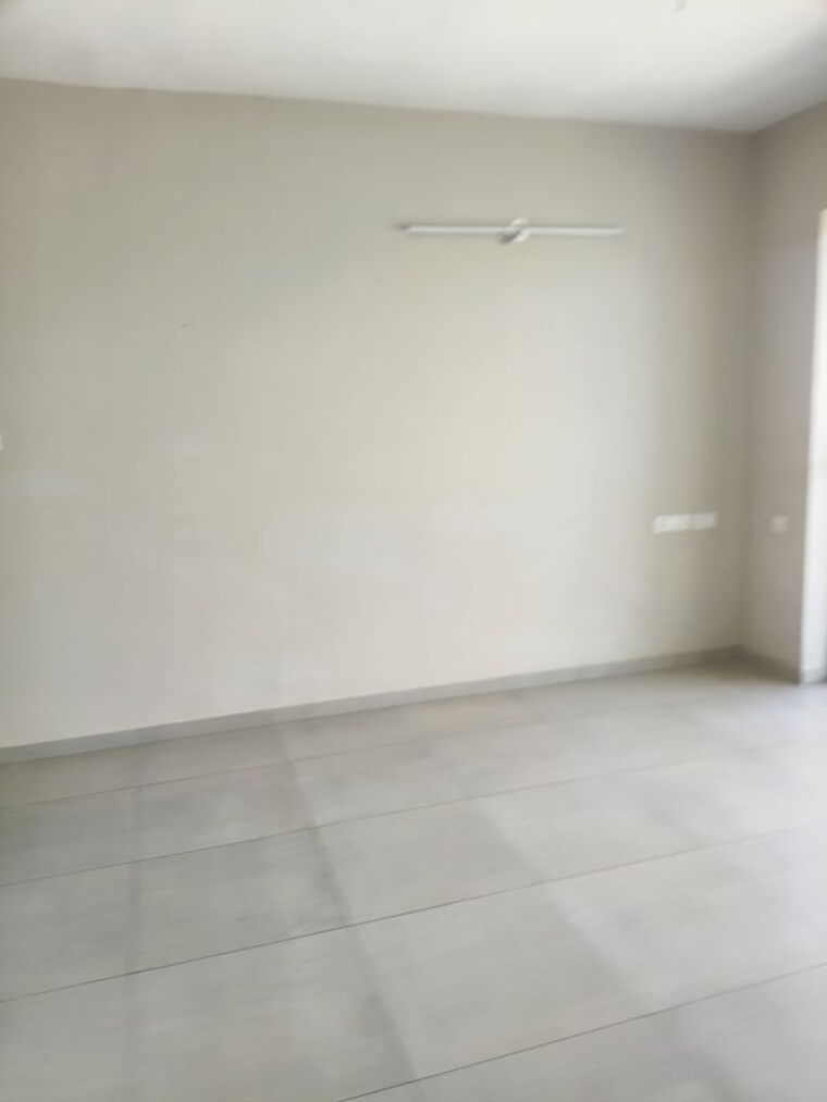 Room, shree-gajanan-maharaj-nagar-chs Commercial Shop 225 Sq.Ft. In Kalyan West Thane 10258504