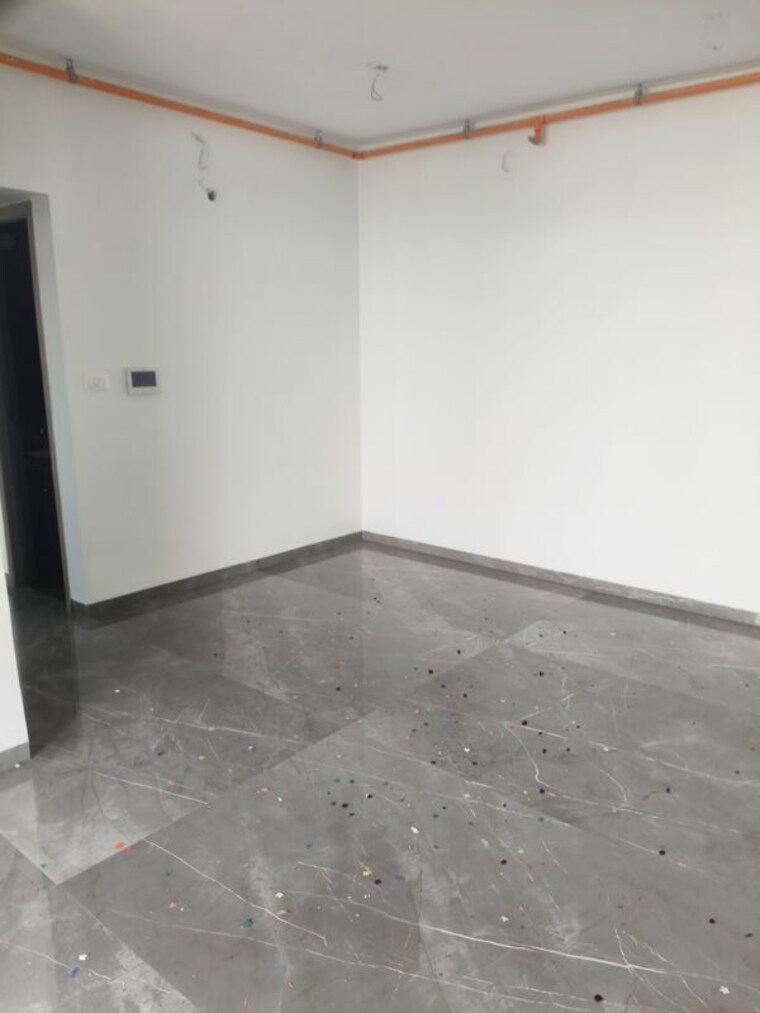 Room, shree-gajanan-maharaj-nagar-chs Commercial Shop 225 Sq.Ft. In Kalyan West Thane 10258504
