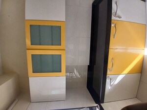 Furnished Amenities in 2 BHK Apartment at Romell Umiya Grandeur, Goregaon East – for Rent