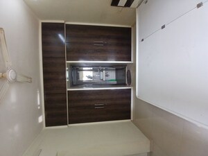 Furnished Amenities in 2 BHK Apartment at Romell Umiya Grandeur, Goregaon East – for Rent