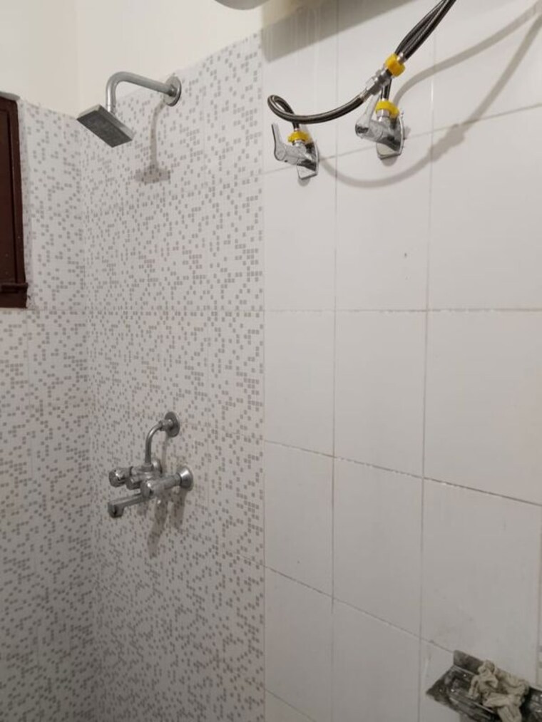 Bathroom, sumeru-eastern-arc 1 Bedroom 750 Sq.Ft. Apartment In Badowala Dehradun 10309874