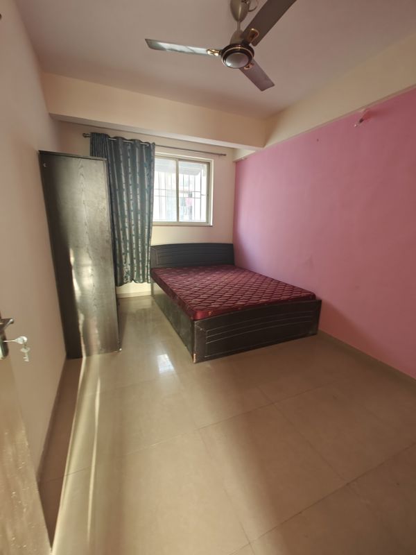 3 BHK Apartment For Rent in Shroff Srushti