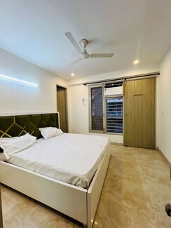 3 BHK + Extra Room Apartment For Rent in Smart World Orchard