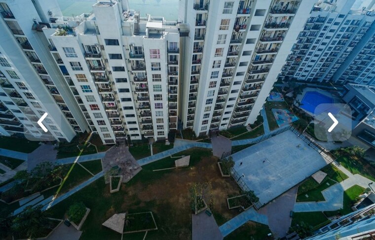 Exterior View, umang-winter-hills-phase-2 2 Bedroom 1342 Sq.Ft. Apartment In Sector 77 Gurgaon 10310055