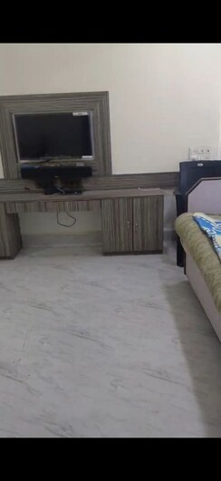 2 BHK + Study Room Apartment For Rent in Milap CHS