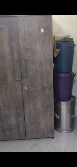 Furnished Amenities in 2 BHK Apartment at Milap CHS, Andheri West – for Rent