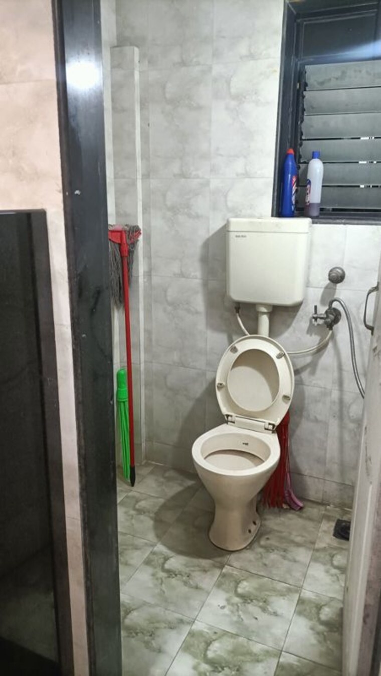 Bathroom, satra-plaza Commercial Office Space 1230 Sq.Ft. In Vashi Sector 19d Navi Mumbai 10310104