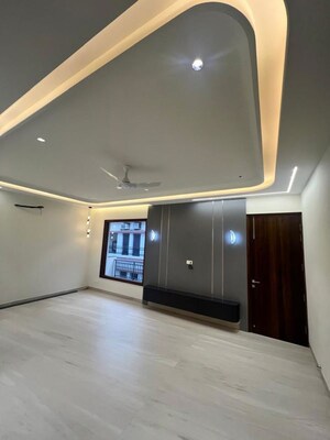 Room in 4 BHK Independent House at Panchkula Urban Estate – for Sale