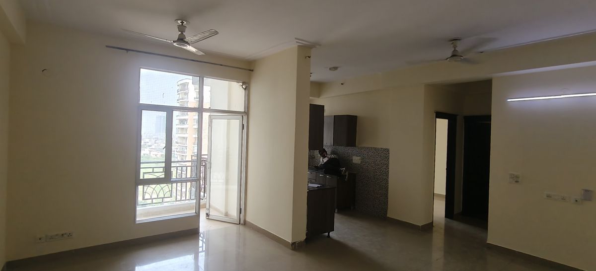 3 BHK + Extra Room 993 Sq.Ft. Apartment in JM Aroma