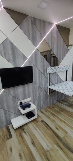 1.5 BHK Apartment For Rent in Juhu Green Apartment