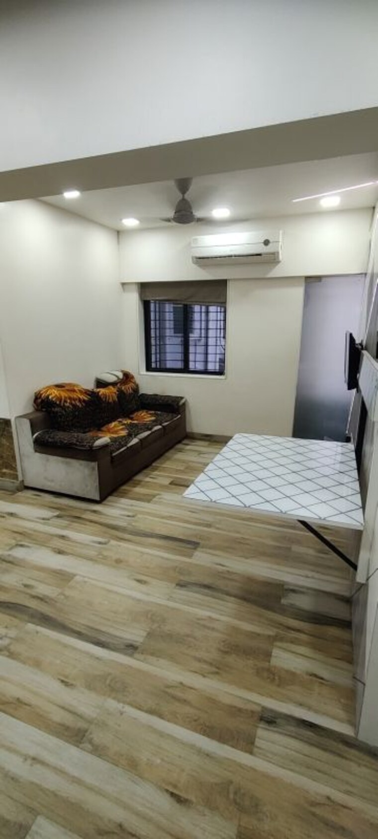 Living Room, juhu-green-apartment 1.5 Bedroom 650 Sq.Ft. Apartment In Juhu Mumbai 10310186