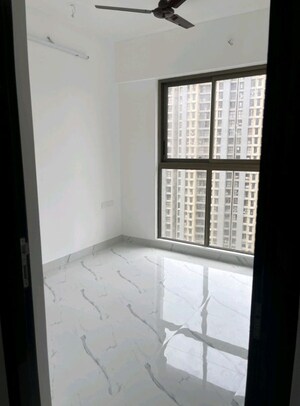 Room in 2 BHK Apartment at Raymond Ten X Habitat, Pokhran Road No Two – for Rent