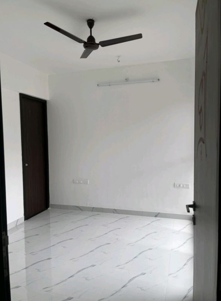 Room, raymond-ten-x-habitat 2 Bedroom 635 Sq.Ft. Apartment In Pokhran Road No Two Thane 10310172