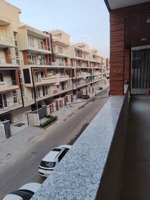 Balcony in 4 BHK Builder Floor at Aradhya Homes, Sector 67a – for Rent