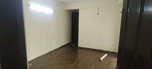 Room in 2 BHK Apartment at Jm Orchid, Sector 76 – for Rent