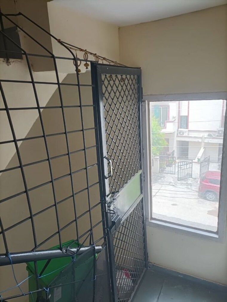 Balcony, ss-southend-elite 2 Bedroom 180 Sq.Yd. Apartment In Sector 49 Gurgaon 10310170