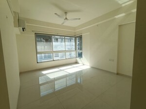 Room in 3 BHK Apartment at Godrej Prime, Chembur – for Rent