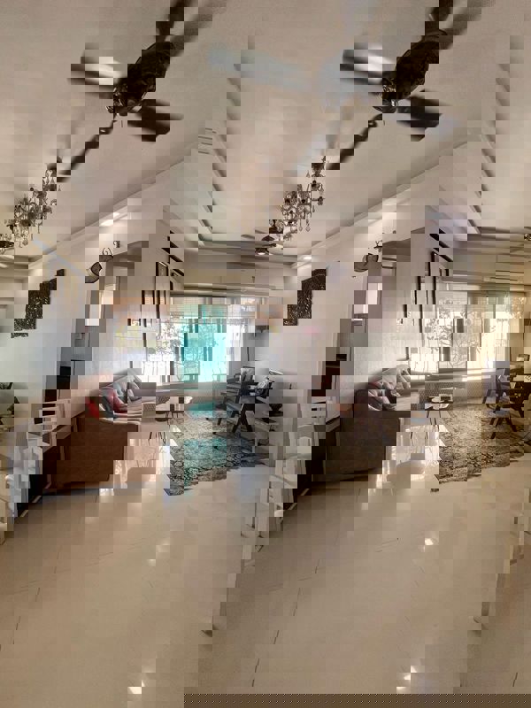 2 BHK 800 Sq.Ft. Apartment in Shilp Tower