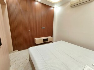 Room in 2 BHK Builder Floor at Lajpat Nagar ii – for Rent